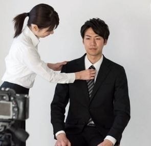 撮影前の身だしなみチェック